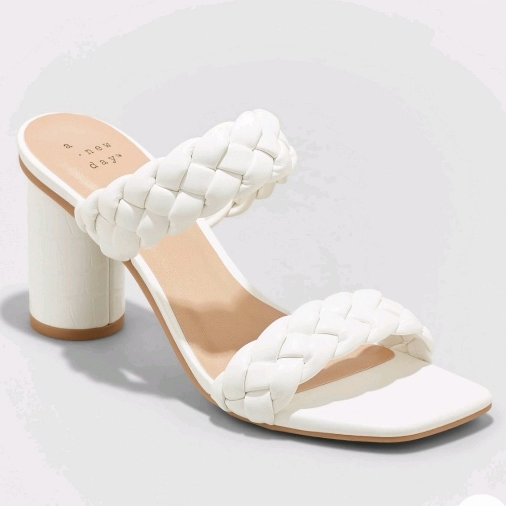 NWT white braided heeled sandal